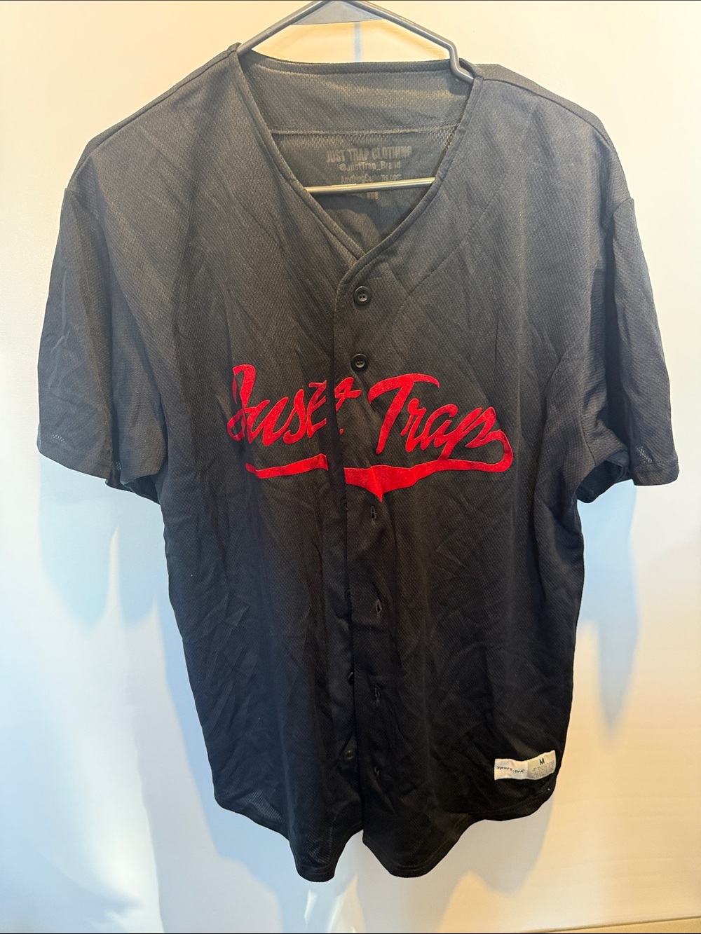 Just Trap Clothing Men’s Black Short-Sleeve Button Jersey with Red Script Sie: M